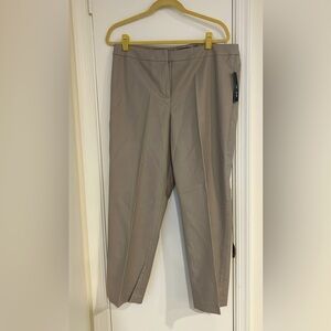 Nic+Zoe NWT Light Tan Zip Front Trouser Pants